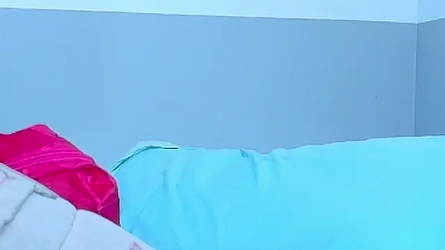 cutepetitee live sex cam