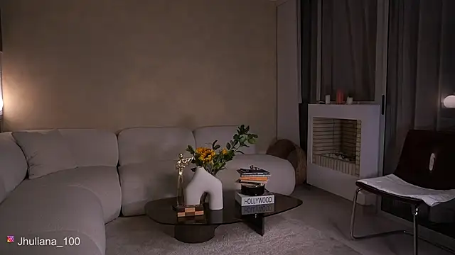 paulacora100's cam snapshot