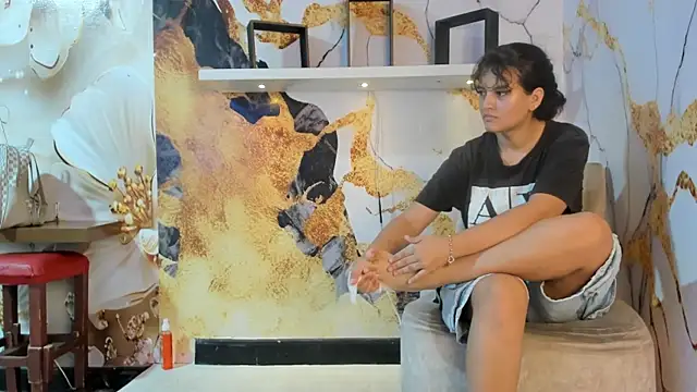 MiaBella18's cam snapshot