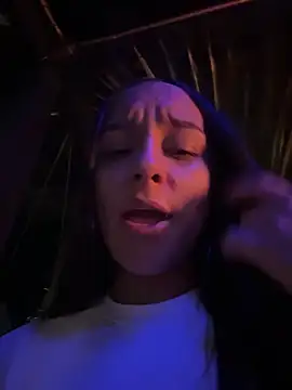 Brunettecollins05 live sex cam