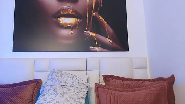 NicoletBlossom live sex cam