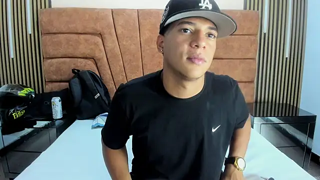 MATHY_ROBERT live sex cam