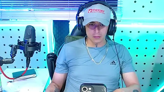 Godofcumxxx's cam snapshot