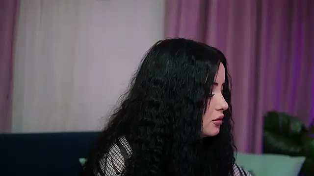 AdelineRosa's cam snapshot