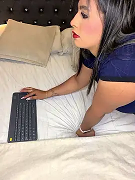 Nicky_gh live sex cam
