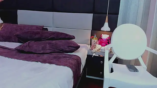 yiyisandoval live sex cam