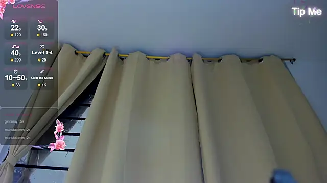 twink_royale18 live sex cam