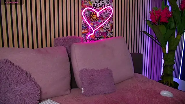 ariapetite's cam snapshot