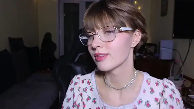 MalvinaBlum live sex cam