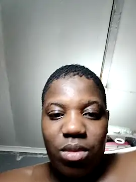 Bigchoccojugsxx's cam snapshot