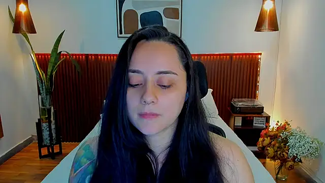 KatherineBond's cam snapshot