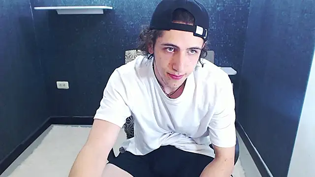 Kerverr_ live sex cam