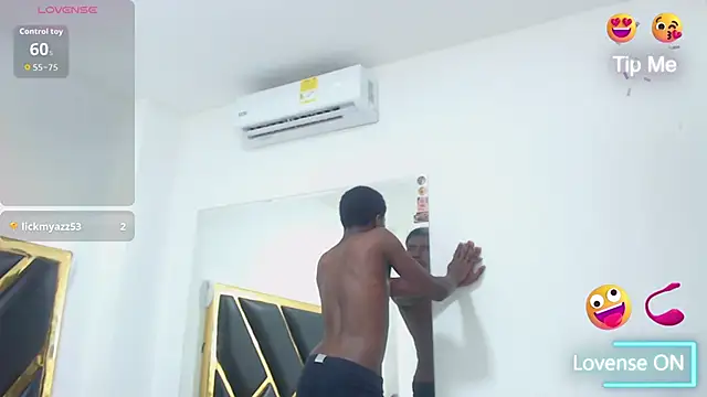 NoahJhonson69 live sex cam