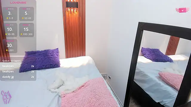 LyraFrost5's cam snapshot