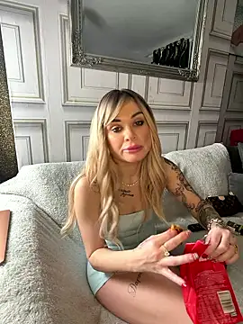 Demi_Lovex's cam snapshot