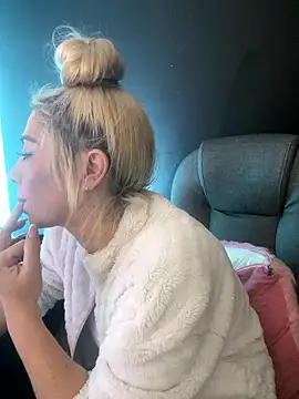 viktoria_davis_'s cam snapshot