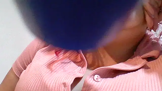 Evil_kitty6's cam snapshot