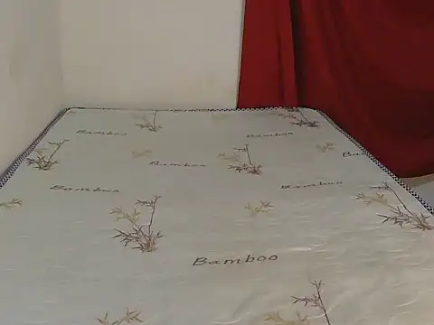 slut-Nana's cam snapshot