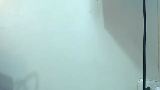 CurlyDani's cam snapshot