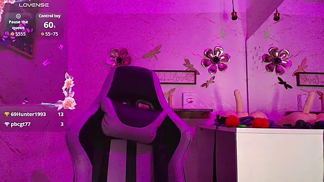 Natasha-Adams's cam snapshot