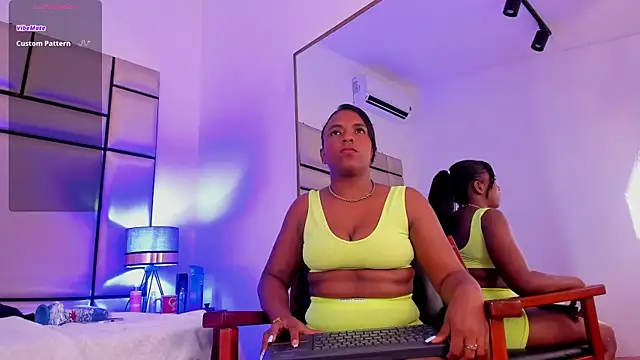 Ashanti_Moreno's cam snapshot