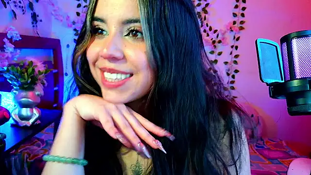 Kittyuwu_'s cam snapshot