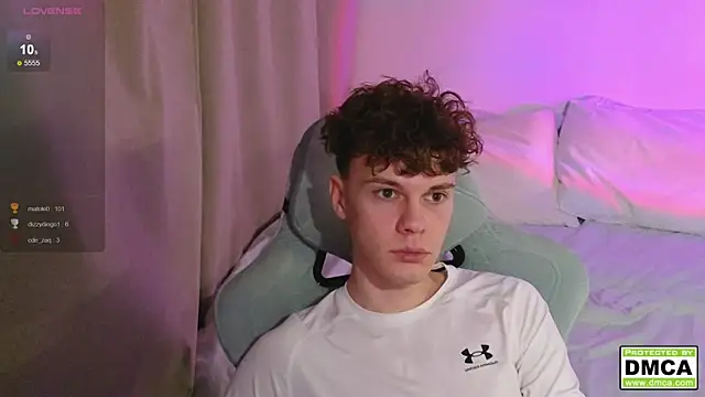 cute_thomas live sex cam