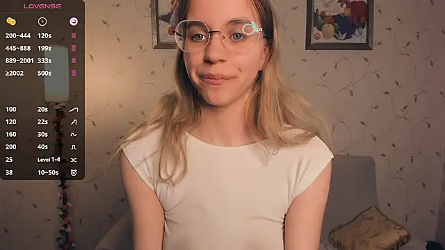 JoanBaggott live sex cam