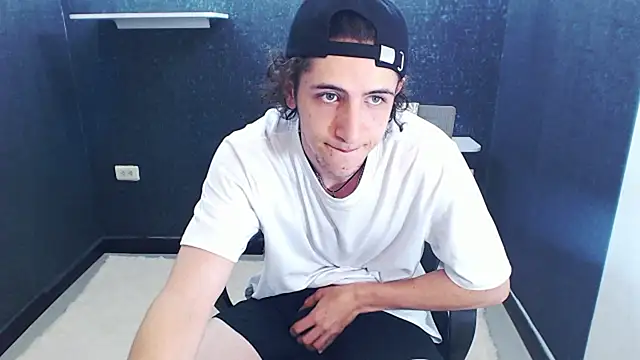 Kerverr_ live sex cam