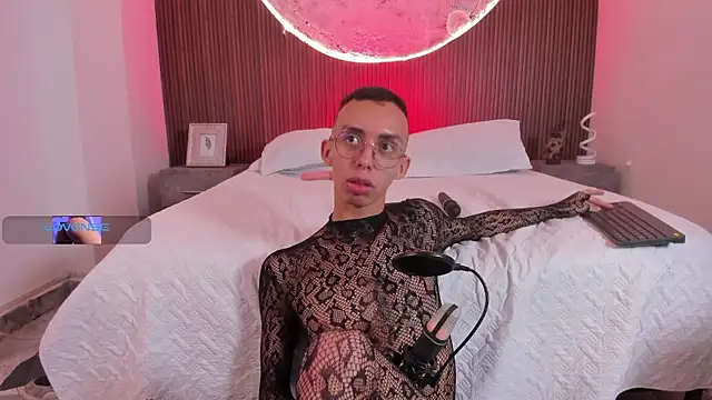 EthaanCox live sex cam