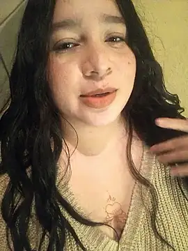 Leslydeleon23 live sex cam