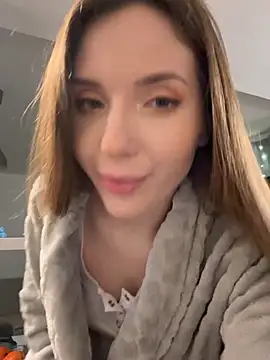 LINA_ALL_EYES_ON_YOU live sex cam