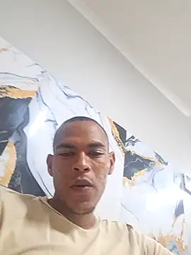 LuciousLyon live sex cam