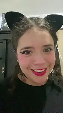 Lucy_YupiSweet's cam snapshot