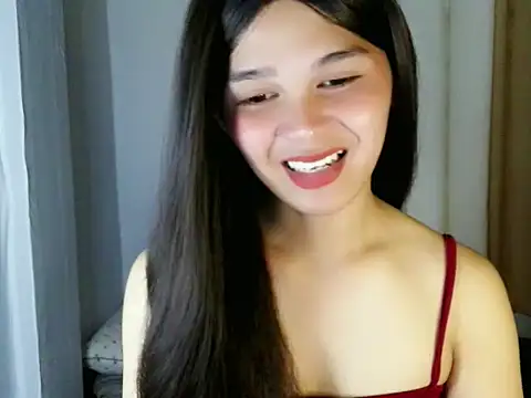 sluttyLeila live sex cam