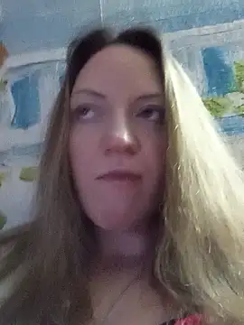 KattyLuuu's cam snapshot