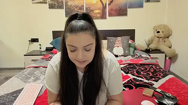 adelline's cam snapshot