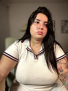 horny_roomiess live sex cam