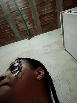 Giselabrunette25's cam snapshot