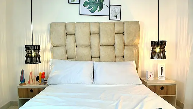 AdharaSmithh's cam snapshot