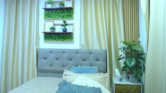 sasi_luna's cam snapshot