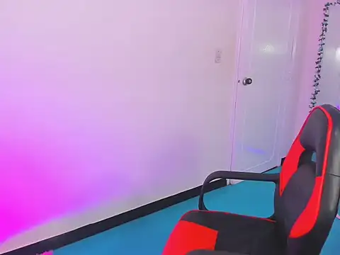 Aurora_sky9's cam snapshot