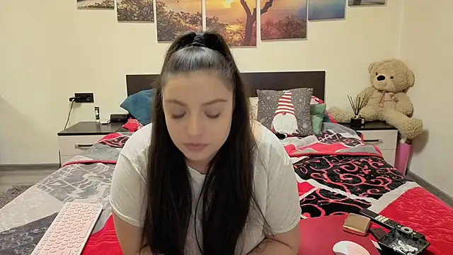 adelline's cam snapshot