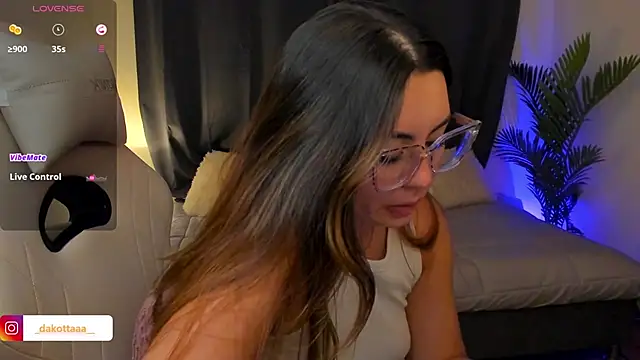 dakottaa_ live sex cam