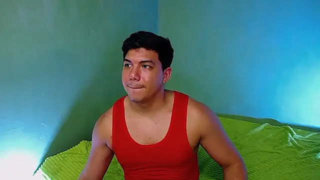 Uriel_Ray's cam snapshot