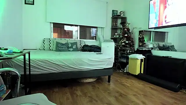 mr_almo's cam snapshot