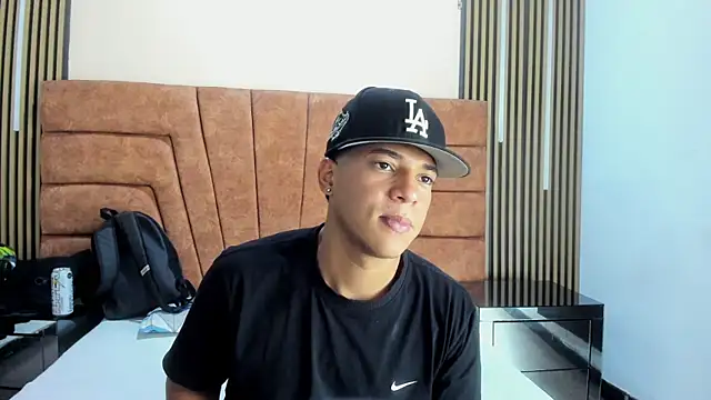 MATHY_ROBERT's cam snapshot