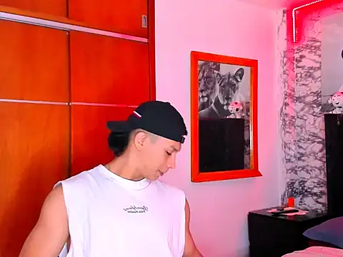 Aaron_Toy's cam snapshot