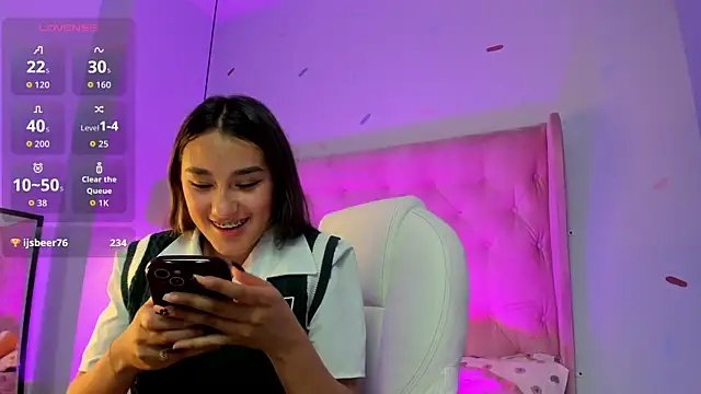 _Sophie__miller's cam snapshot