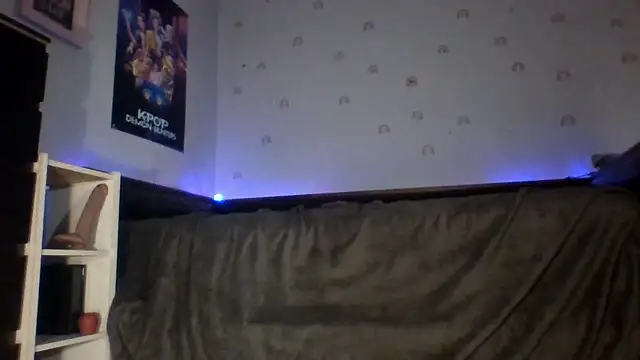 easy_briezy's cam snapshot